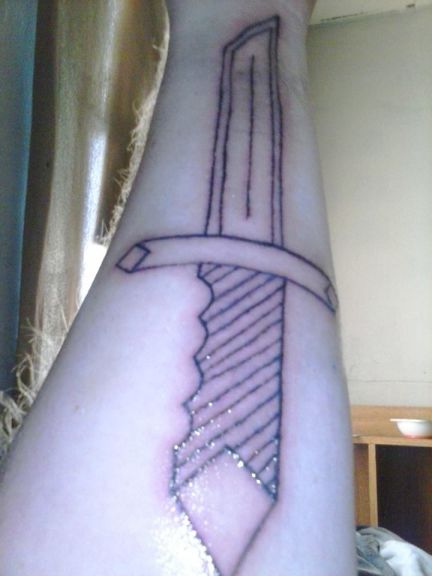 c_limit,h_576,q_80,w_695-http---images-origin.playboy.com-ogz4nxetbde6-4s2npjOv1YKQcSgsSYMQe0-db82bf1a79e746454c1e728857d85cf6-003_humor_bad-tattoos