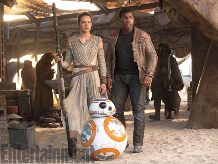 daisy-ridley-bb8-john-boyega-158817