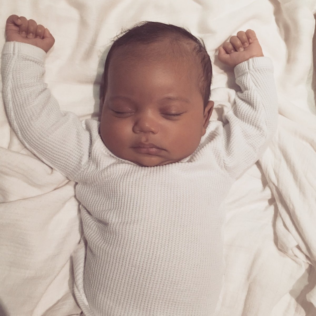 saint-west-new-photo-kim-kardashian