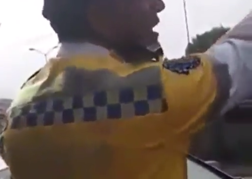 policia extersionador