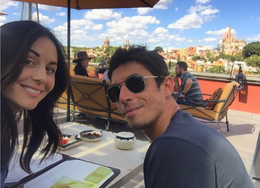 Zuria Vega y Alberto Guerra