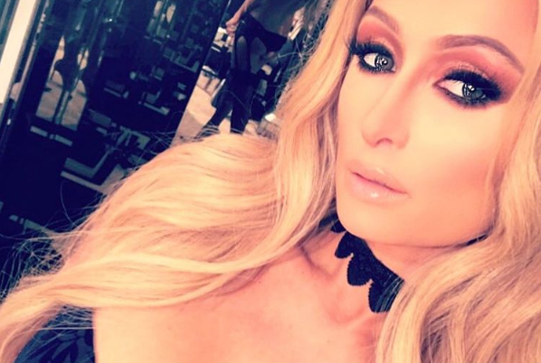 candentes vídeos Paris Hilton