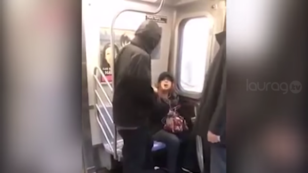 hombre golpeada brutalmente a una mujer