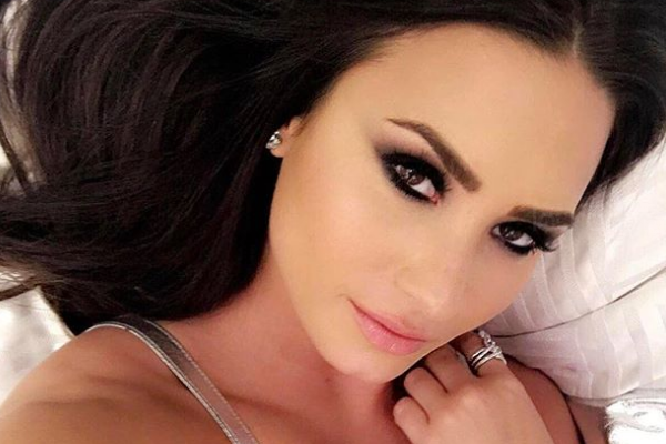 hermanita menor de Demi Lovato