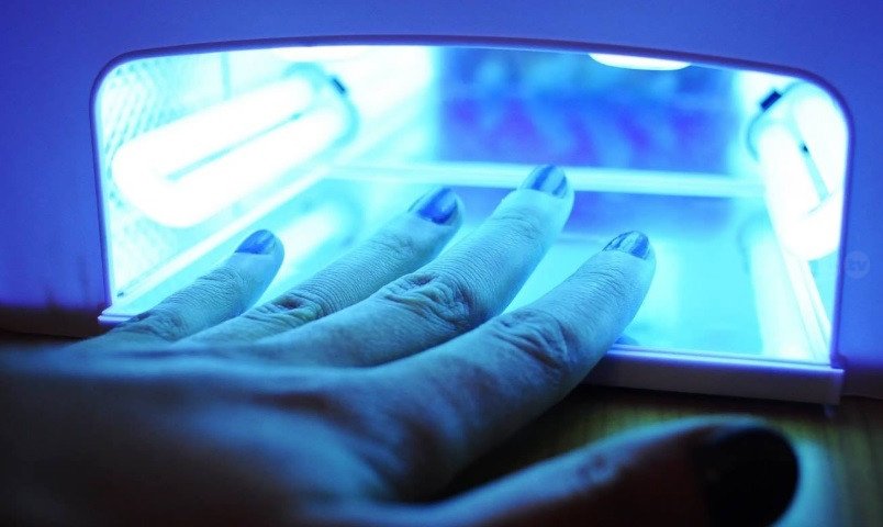 u&ntilde;as gelish