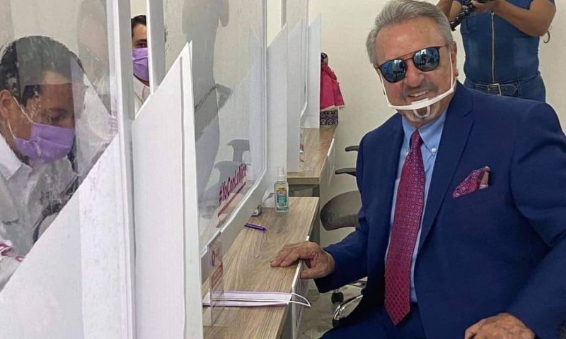 kiko-carlos-villagran