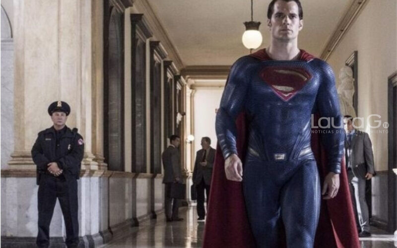 superman-henry-cavill