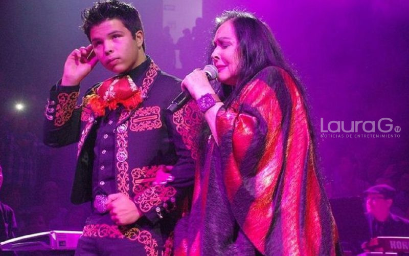 leonardo-aguilar-flor-silvestre