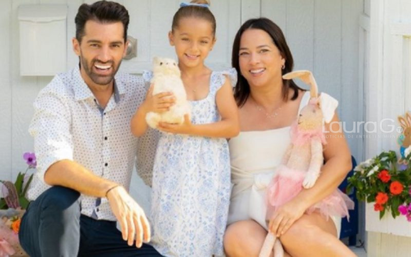 Adamari Lopez y Toni Costa