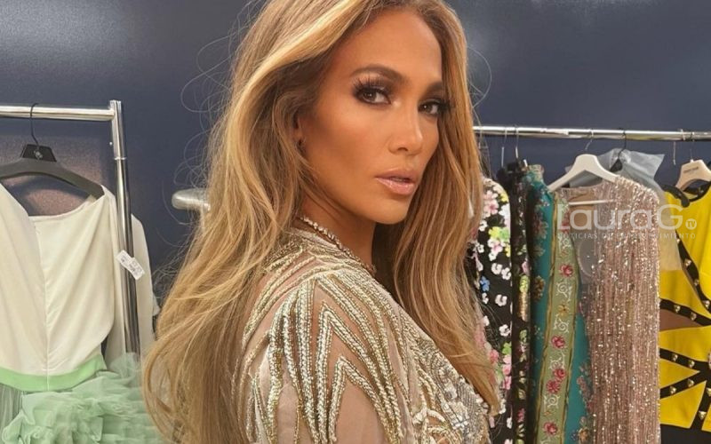 Jennifer Lopez firma acuerdo
