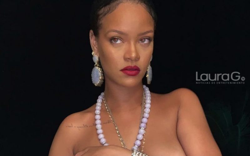 Rihanna posó con transparencias