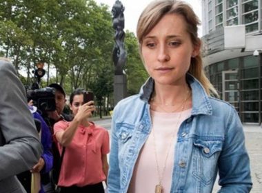 Condenan a Allison Mack