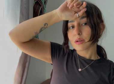 Romina Marcos decidió raparse