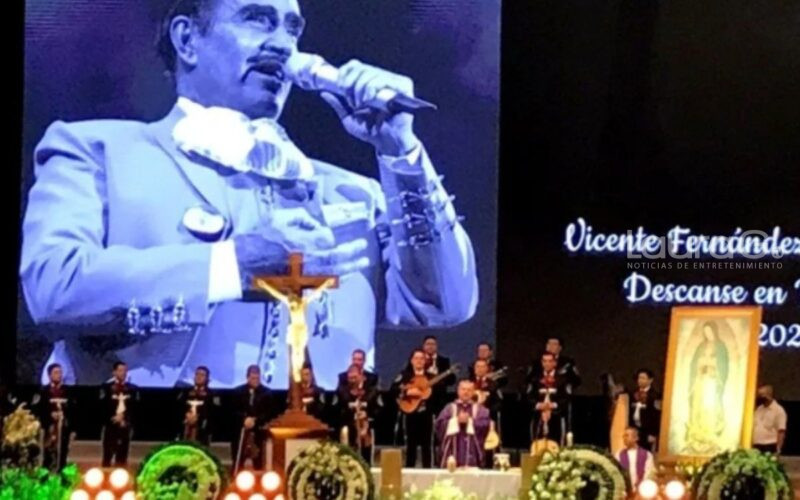 Homenaje a Vicente Fernández