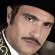 Jaime Camil como Vicente Fernández