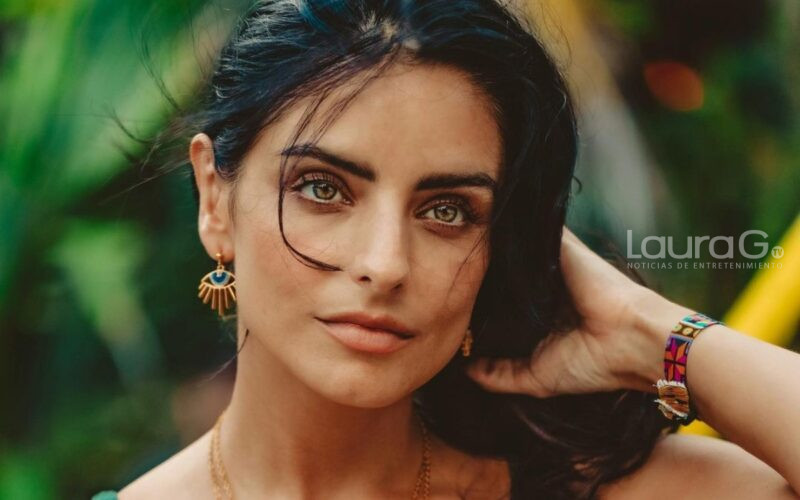 Aislinn Derbez